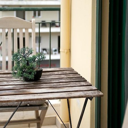 Sunny City Studio Apartment Kalamata Bagian luar foto